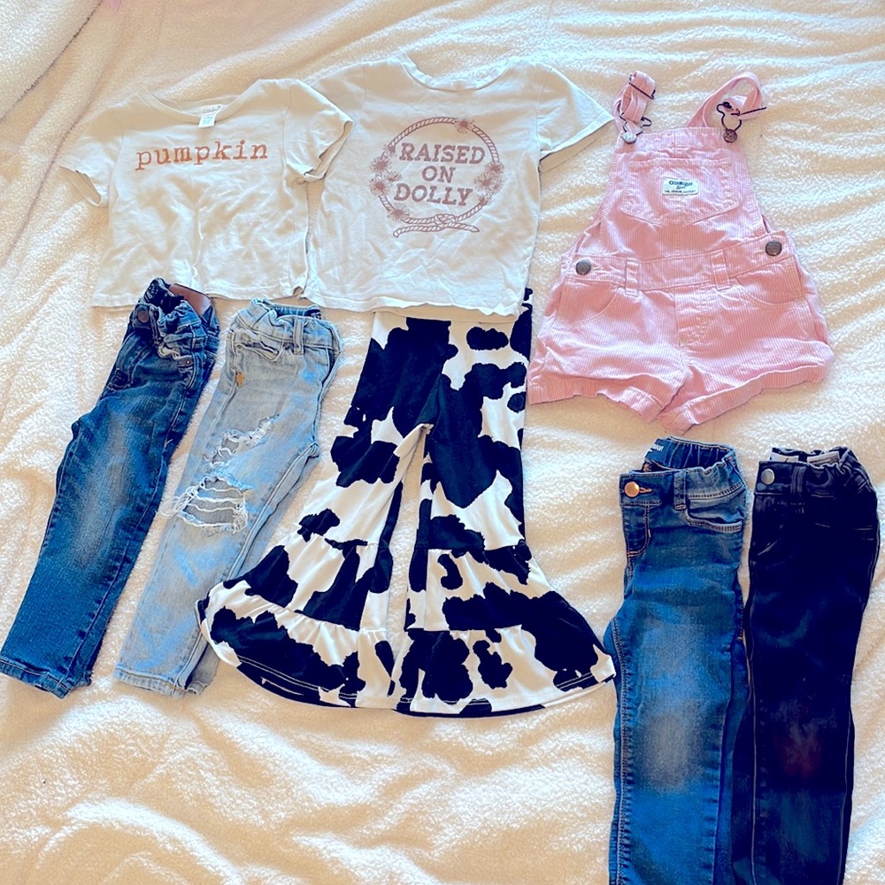 2T lot of clothes